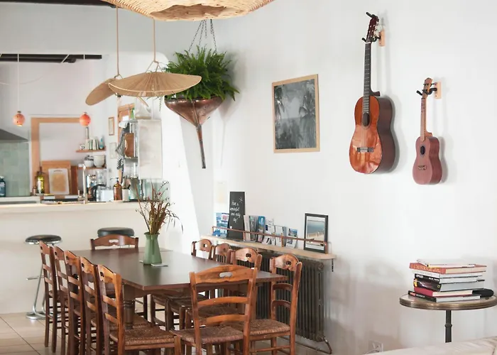 Hostel L'escale Surf - *